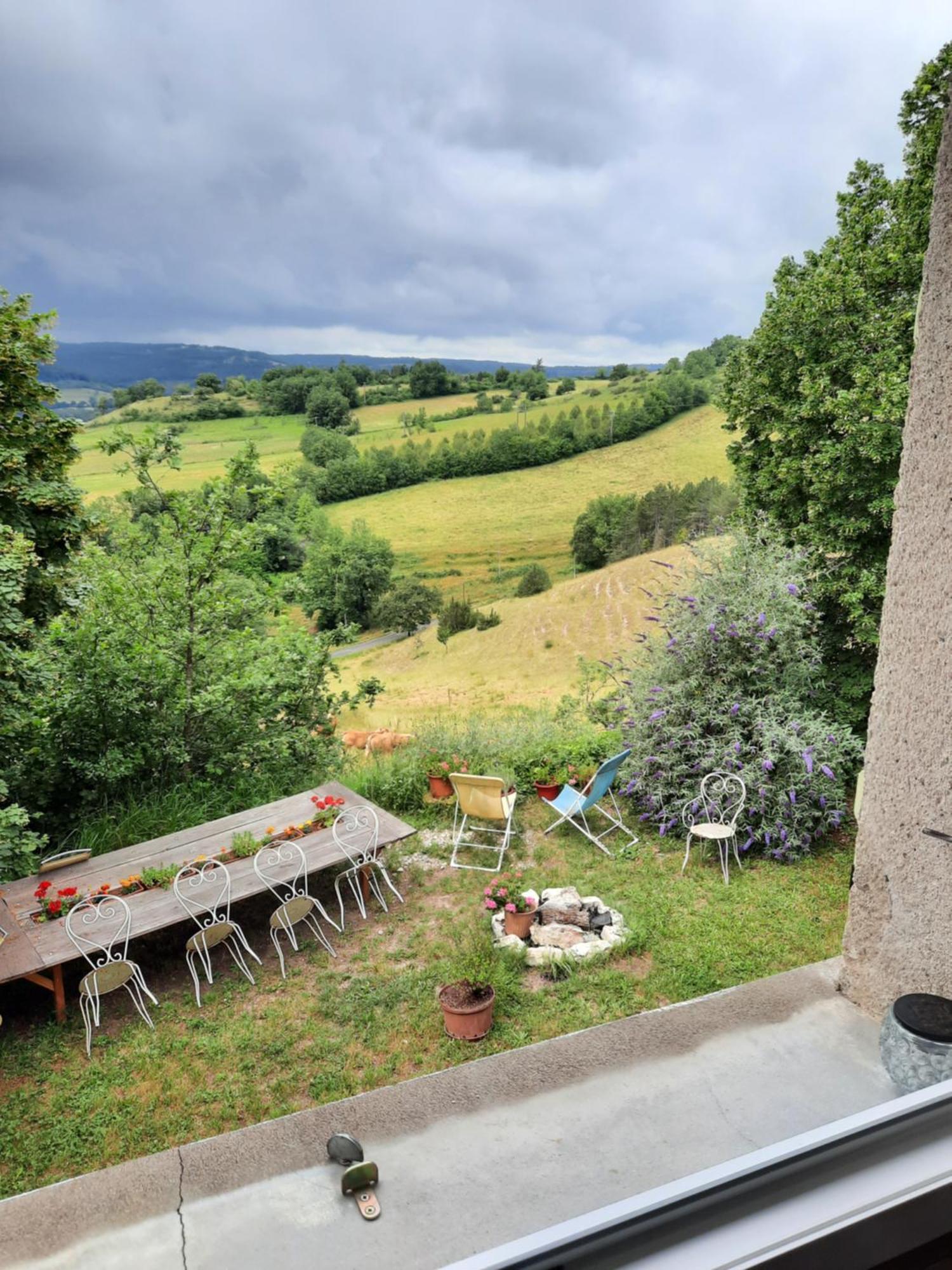 Les Coteaux De Planeze, Maison Et Jardin Dans Le Lot! Chambres Chez L'Habitant! Belmont-Bretenoux ห้อง รูปภาพ